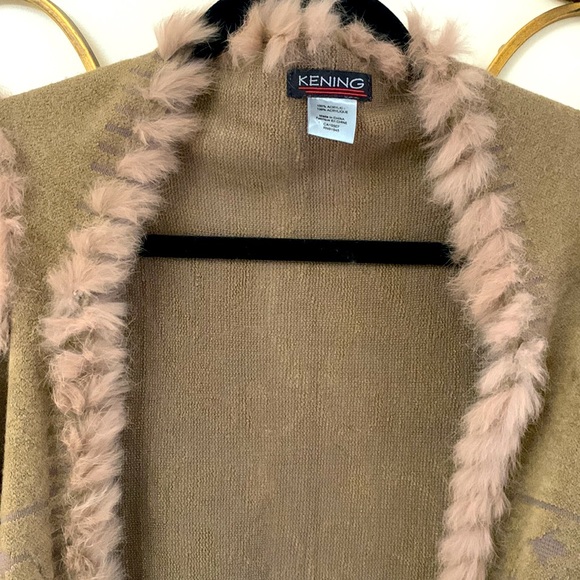 Vest by KENING - Picture 2 of 6